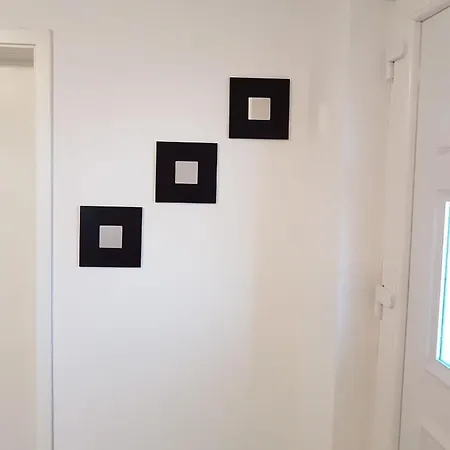 Lägenhetshotell Apartmani Vukadin *