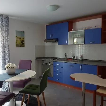 Apartmani Vukadin * Vir