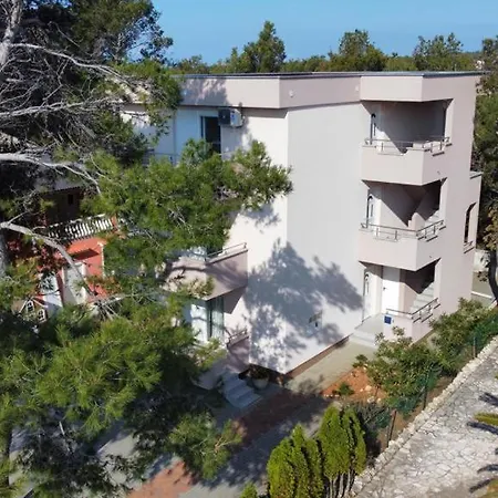 Lägenhetshotell Apartmani Vukadin Vir